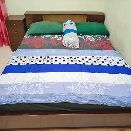 Radio Backpacker Guesthouse Syariah Bandung Exterior foto