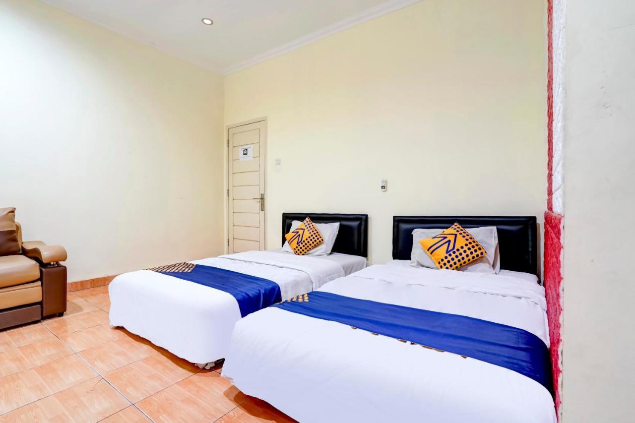 Radio Backpacker Guesthouse Syariah Bandung Exterior foto