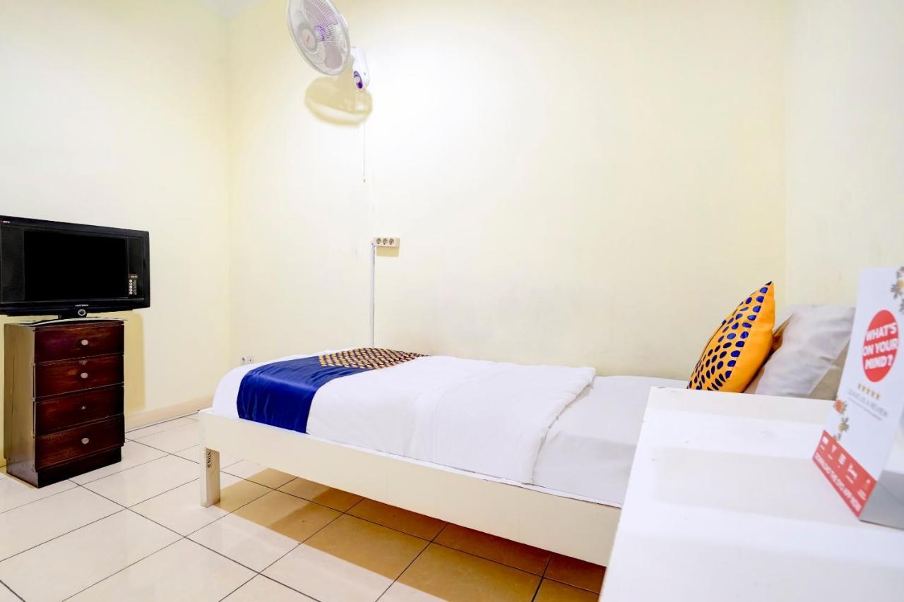 Radio Backpacker Guesthouse Syariah Bandung Exterior foto
