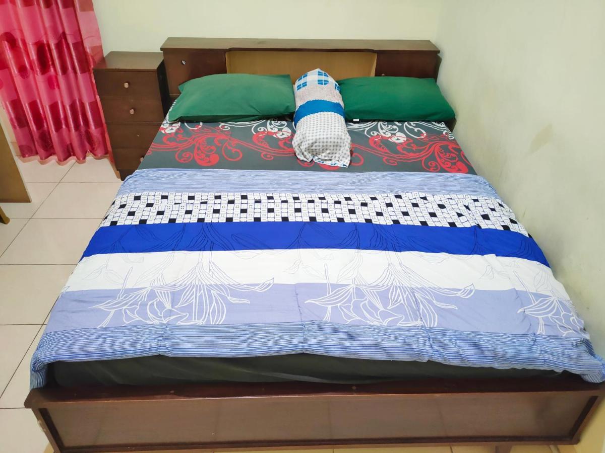 Radio Backpacker Guesthouse Syariah Bandung Exterior foto